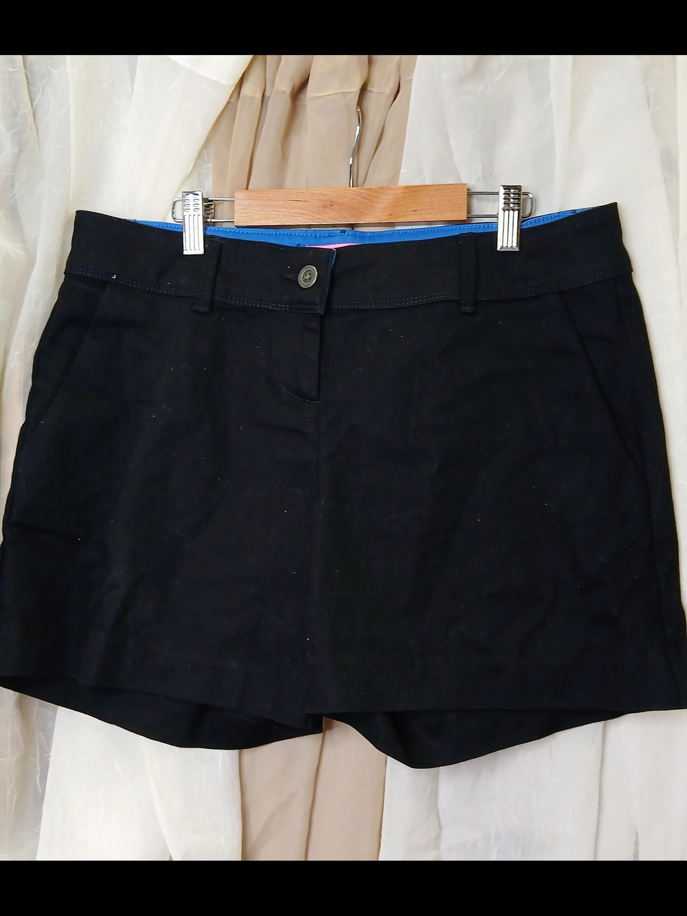 Black Women's Tailored Shorts - Classic Everyday Style
